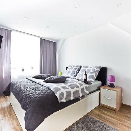 Apartament Centrum Z Miejscem Parkingowym Torun Exterior photo