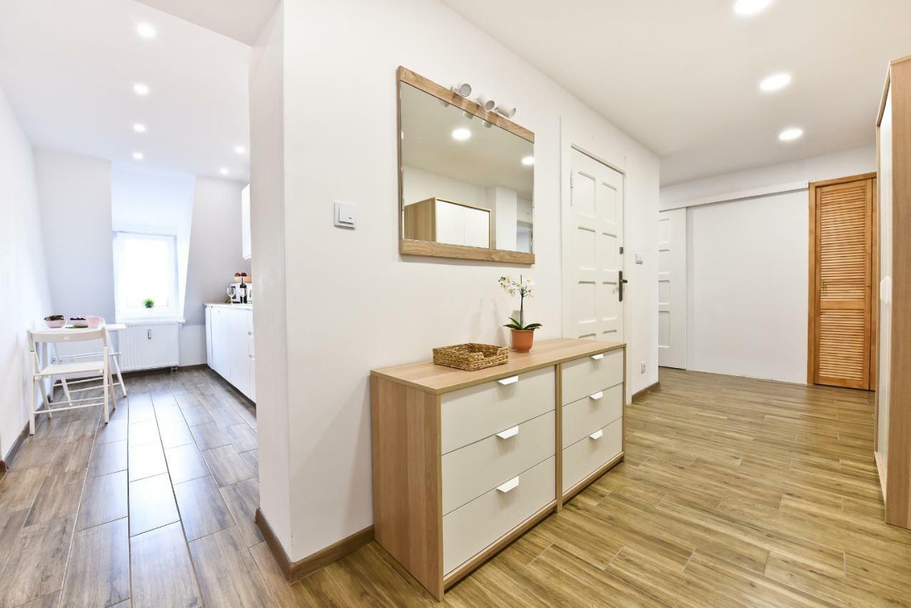 Apartament Centrum Z Miejscem Parkingowym Torun Exterior photo